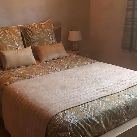 Nocleg ze śniadaniem D Hotes Montlignon